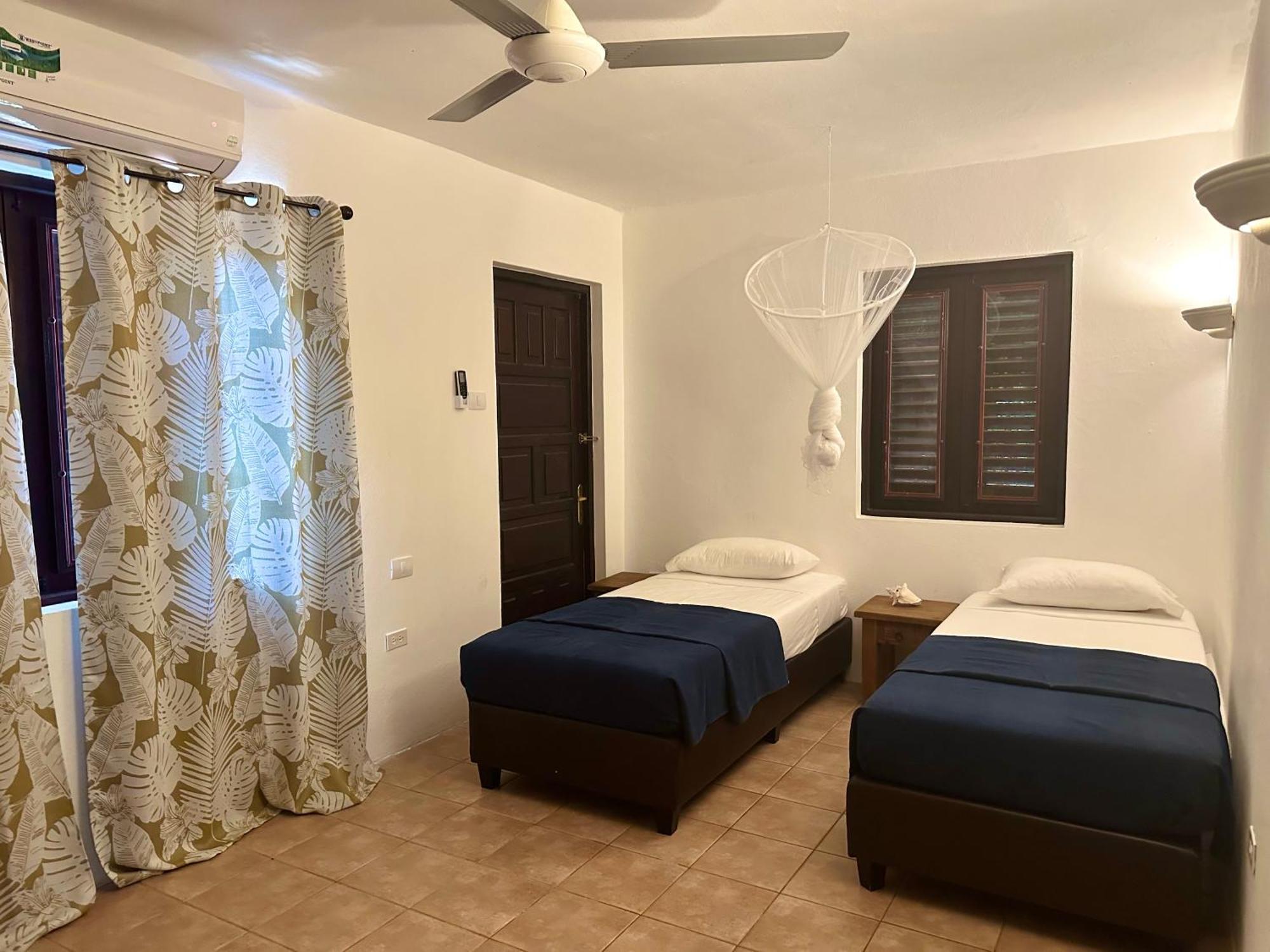 Ocean View Villas Belnem Room photo